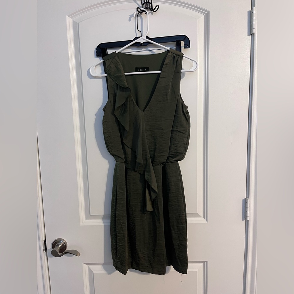 Women’s dress hunter/olive green size small/medium